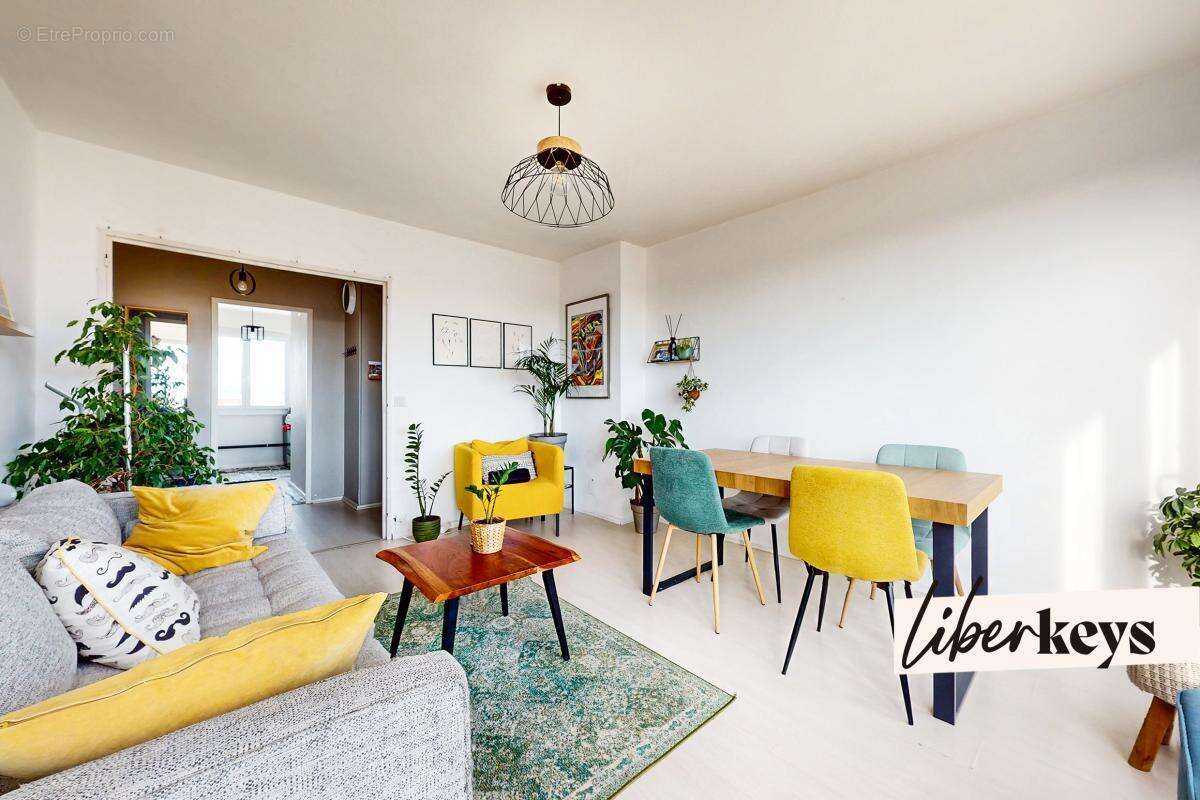 Appartement à VENISSIEUX