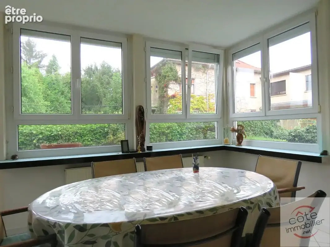 Appartement avec jardin privatif et garage. - photo 5