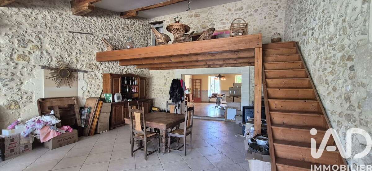 Photo 8 - Maison à SAINT-SAUVEUR
