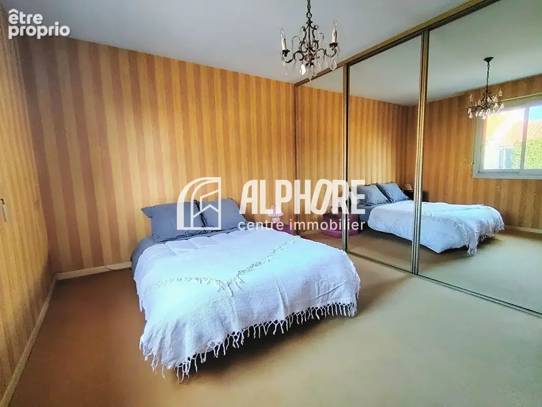 Maison de 167m2 à Cholet - 4 chambres, grand terrain et studio indépendant de 20m2 - photo 5