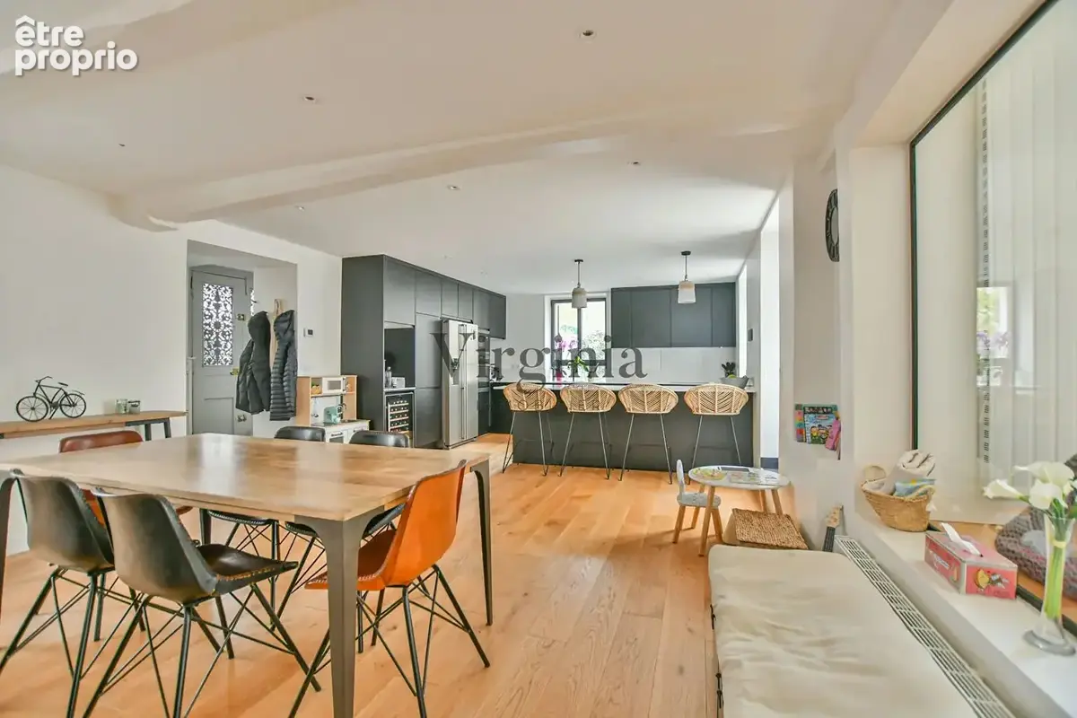 Saint-Maurice, Maison, 6 pièces, 153 m² - photo 1