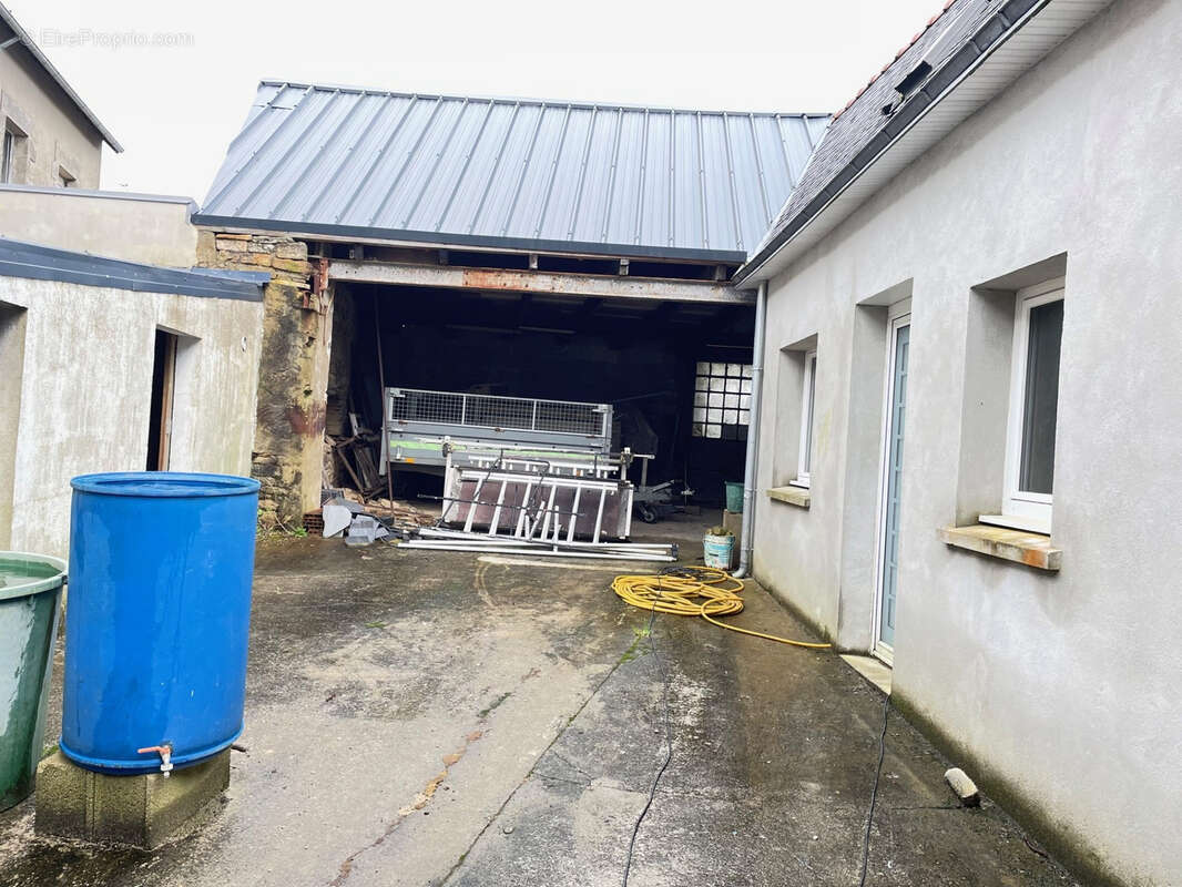 Appartement à CORAY