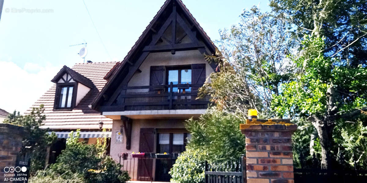 Maison à LIVRY-GARGAN