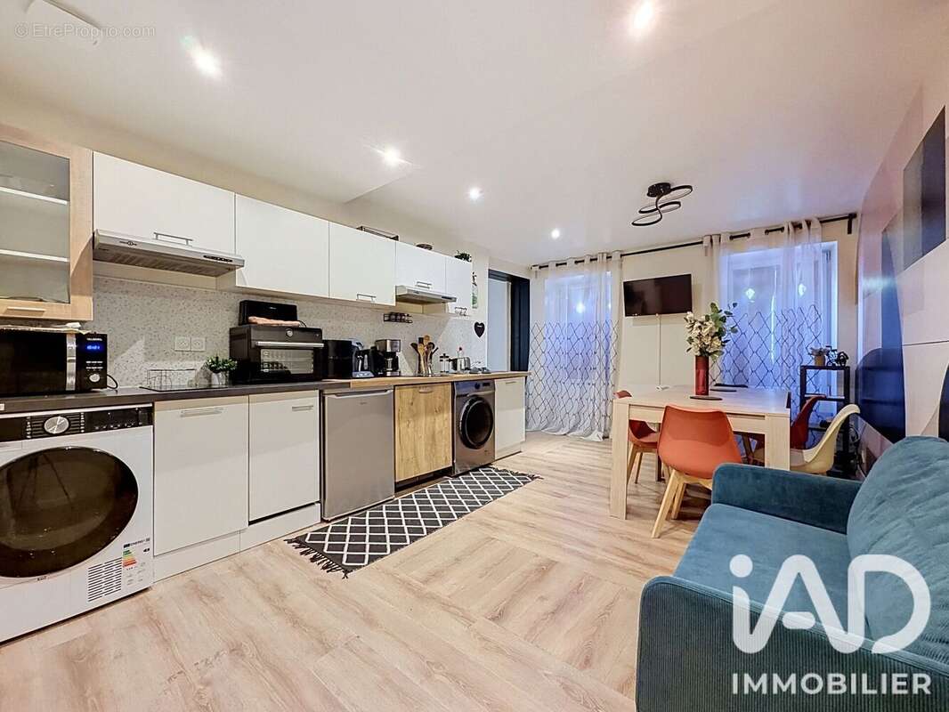 Maison 120 m² à Saint-Pierre-Du-Perray  - photo 2