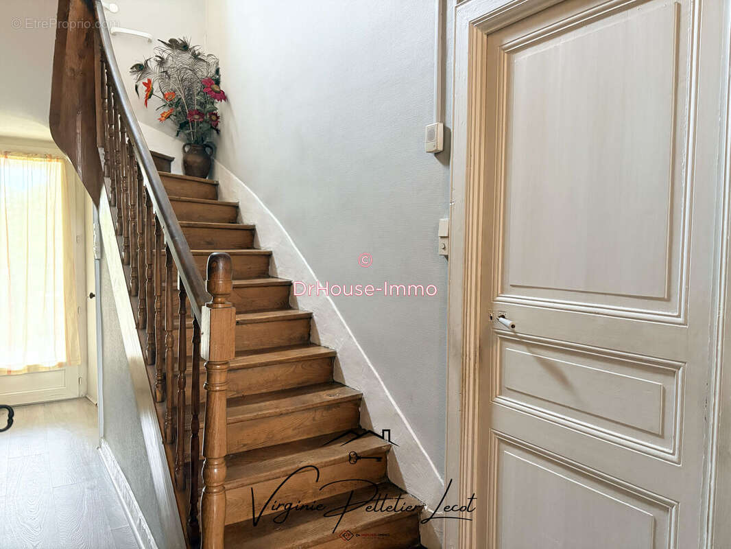 Maison 152 m² à Fontenay-Le-Comte  - photo 22