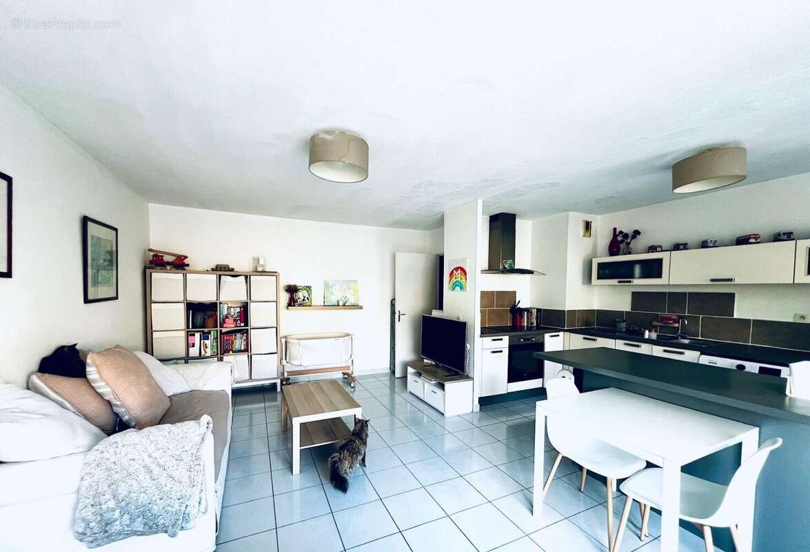 Photo 2 - Appartement à MARSEILLE-15E