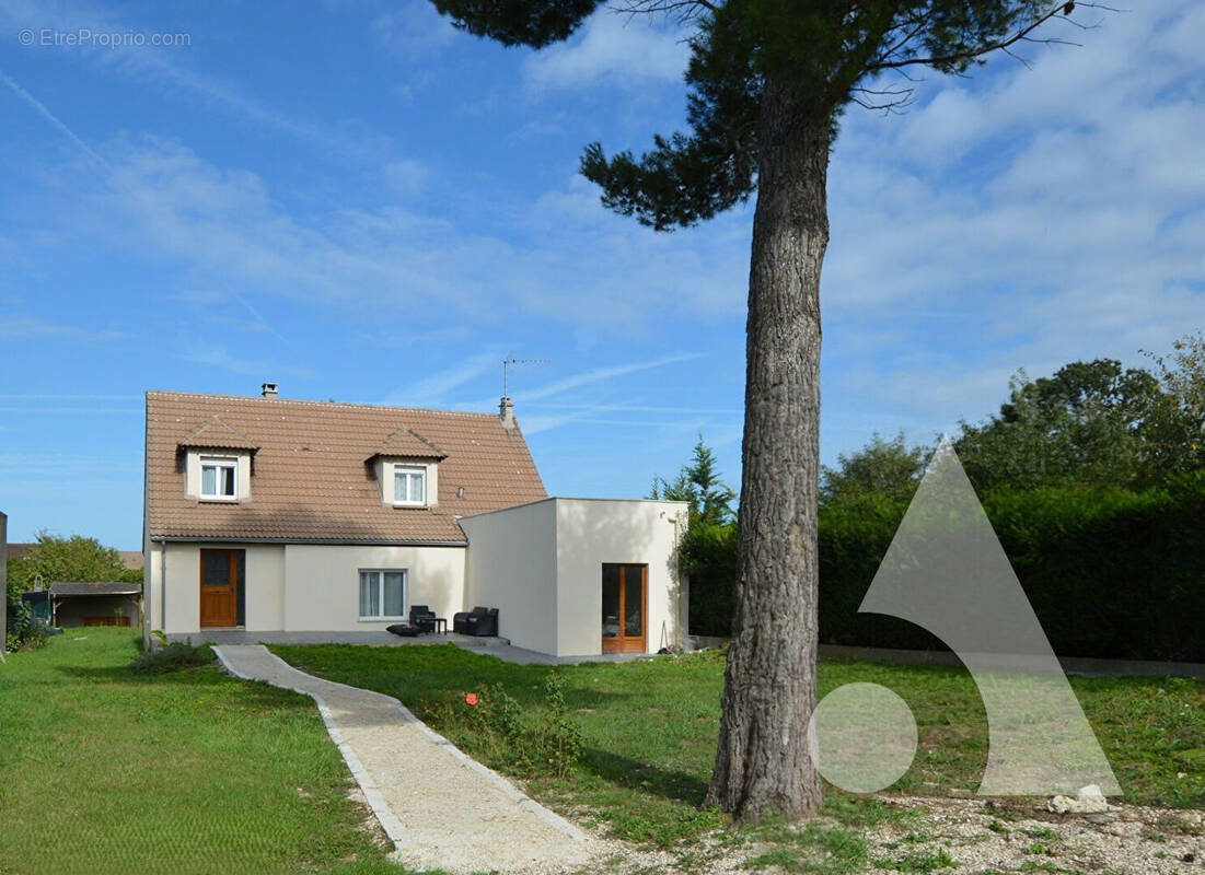 Maison à MONTIGNY-LES-CORMEILLES