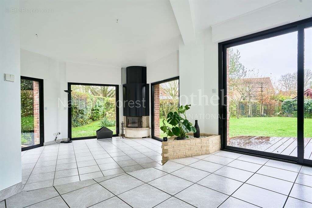 Maison à SAINGHIN-EN-MELANTOIS