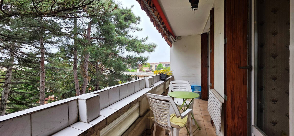 Appartement à BRON