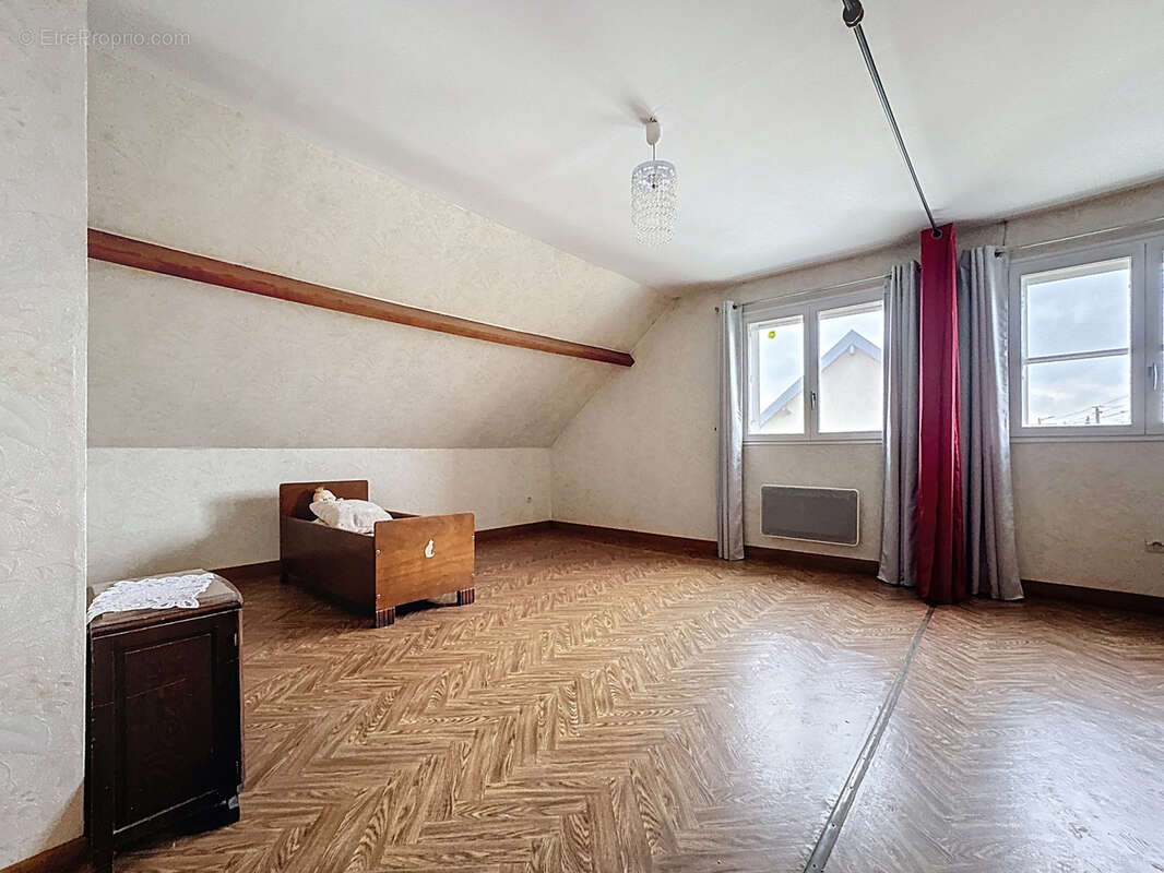 Maison à MONTMIRAIL