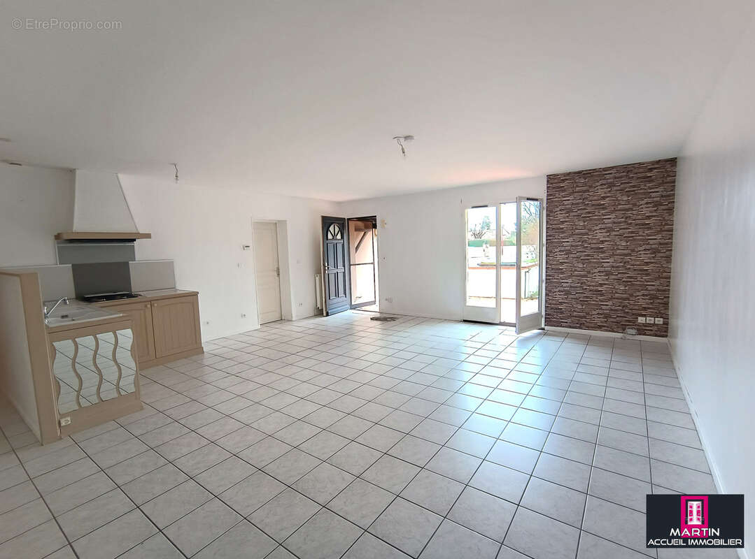 Maison à FONTENILLES