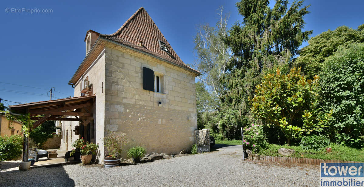 Proche Bergerac, Maison de charme rénovée de 125m2 avec piscine - photo 18