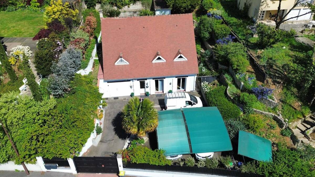 Maison à MONTMORENCY