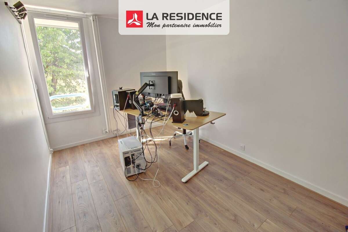 Appartement 83 m² à Eragny  - photo 6
