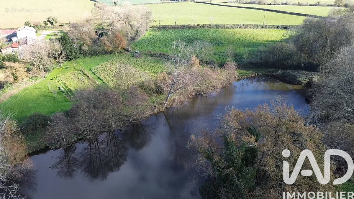 Photo 1 - Maison à VERRUYES