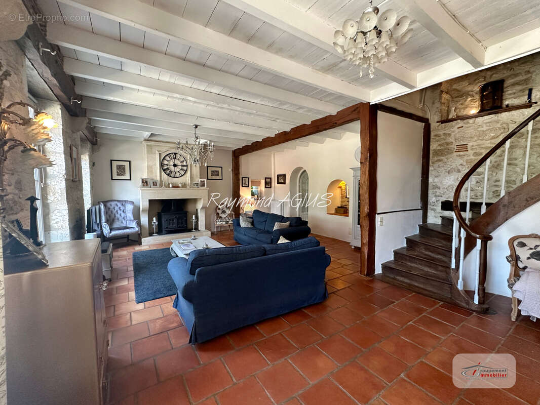 Une Élégante Maison de Maître au Cœur du Vignoble de Dordogne - photo 8
