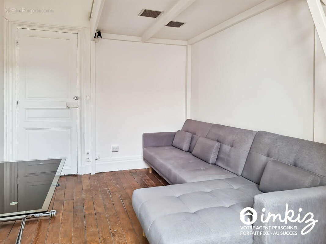Paris 20ᵉ  Studio avec mezzanine et cour privative - photo 4