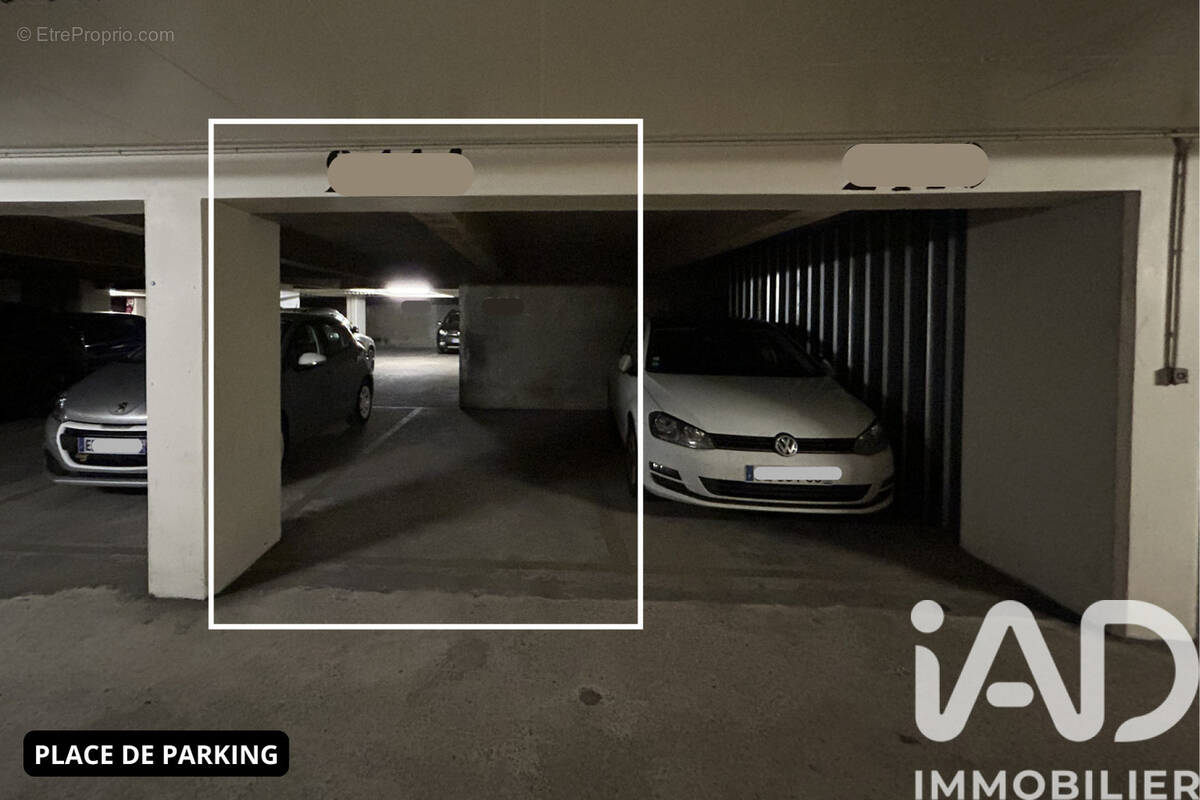 Photo 1 - Parking à PARIS-11E