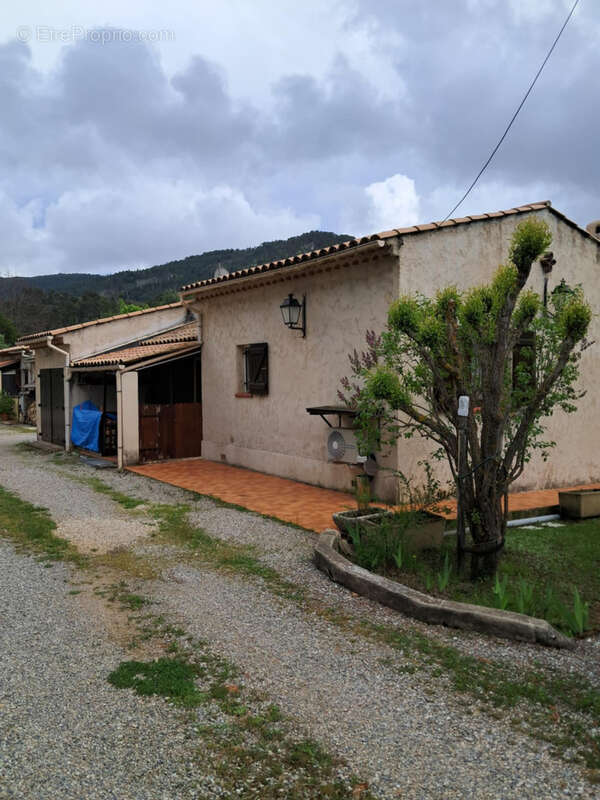 Maison à SERANON