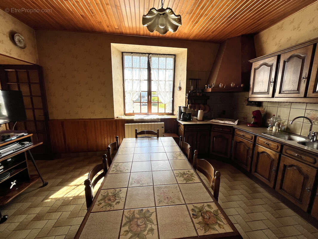 Maison à MONTBOUY