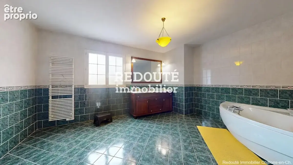 À vendre – maison individuelle de 170 m² avec dépendance – matougues - photo 9