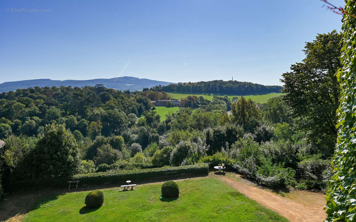 Maison à MARCILLY-D&#039;AZERGUES