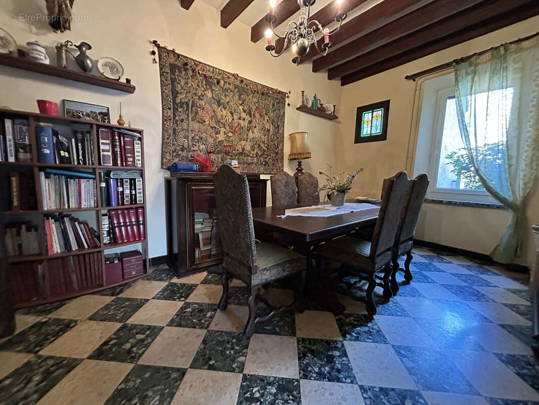 Maison à TALAIRAN