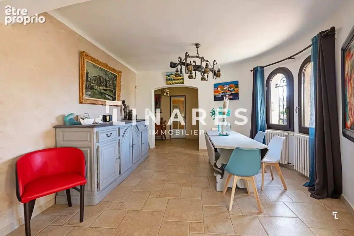 LA BASTIDE AUX OLIVIERS - Maison T6 de 180m2 - Piscine - Pool house - Terrain 1300m2 - 13190 Allauch - photo 7