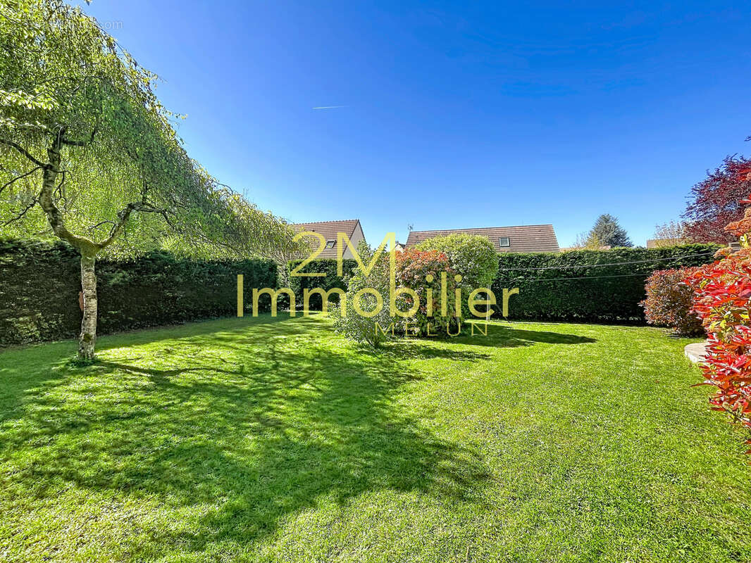 Maison à VAUX-LE-PENIL
