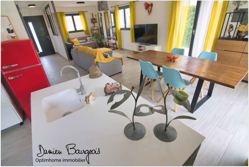 Maison à SAINT-GENIS-POUILLY