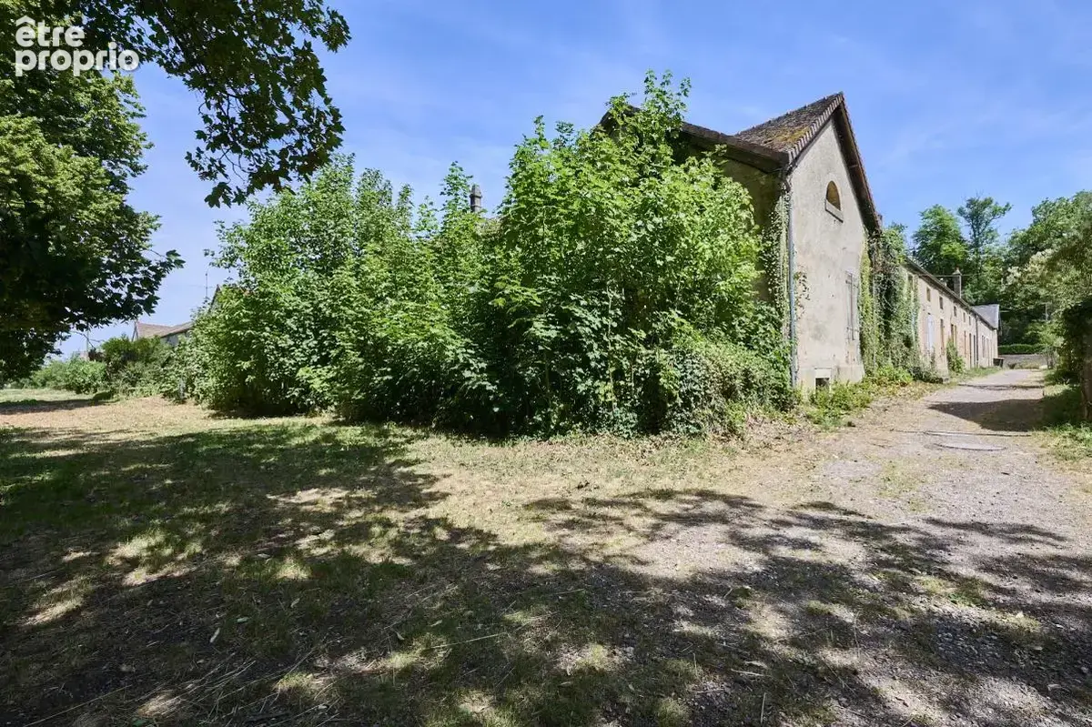 Immeuble et dépendances - 781 m² - Pouilly-en-Auxois (21) - photo 2