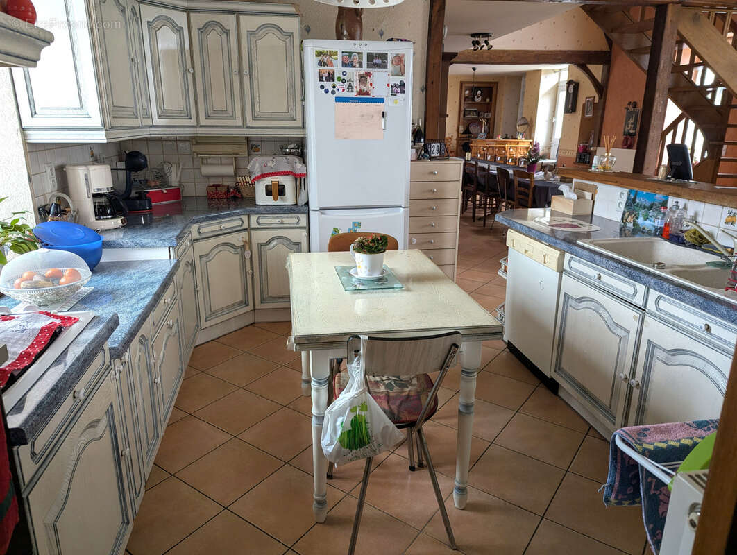Maison de campagne avec grange à porteau sur 1ha5 ! - photo 4