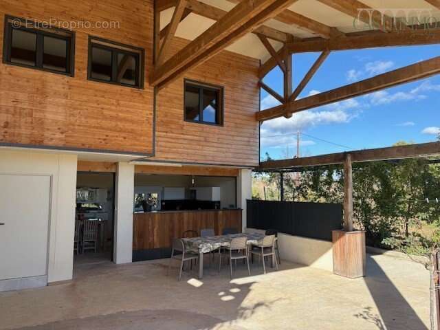 Maison à RESTINCLIERES