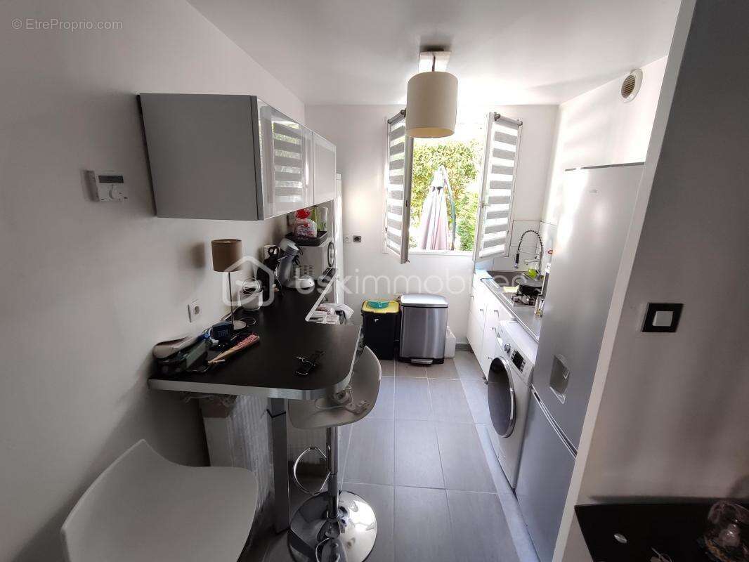 Appartement à SAVIGNY-LE-TEMPLE