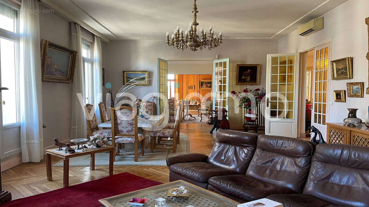 Appartement à MARSEILLE-8E