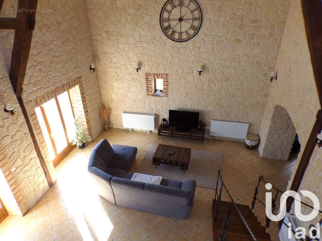 Photo 3 - Maison à PRECY-SUR-VRIN