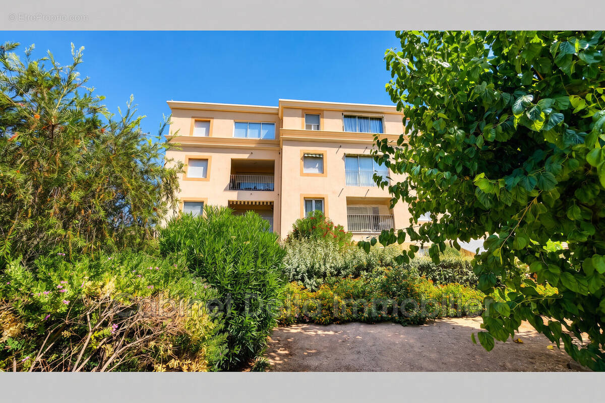 Appartement à SANARY-SUR-MER