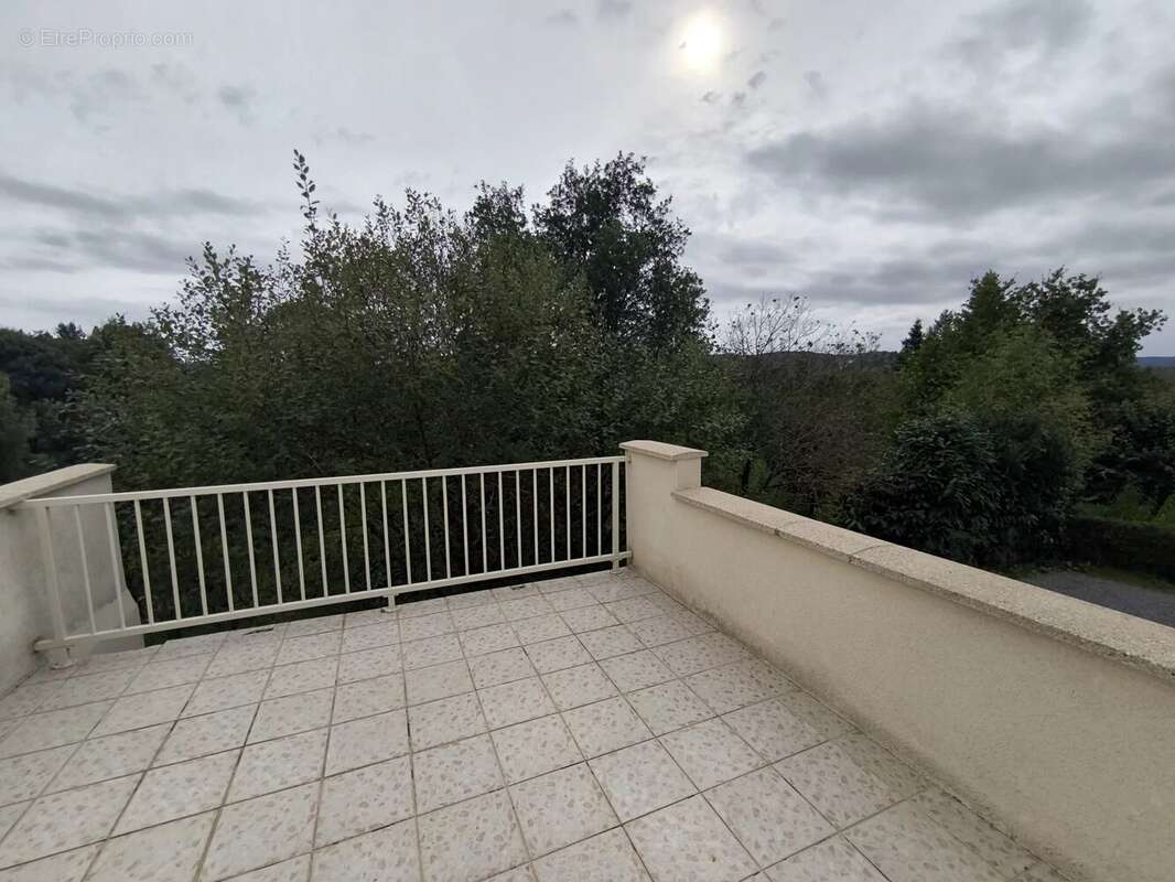 Maison à SAILLAT-SUR-VIENNE