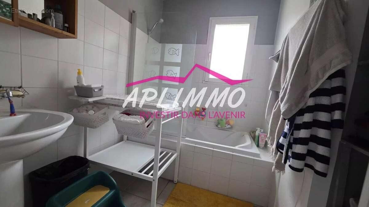 Maison à MONTPEZAT-SOUS-BAUZON