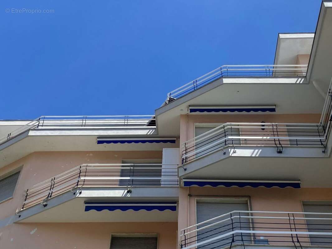 Appartement à MENTON