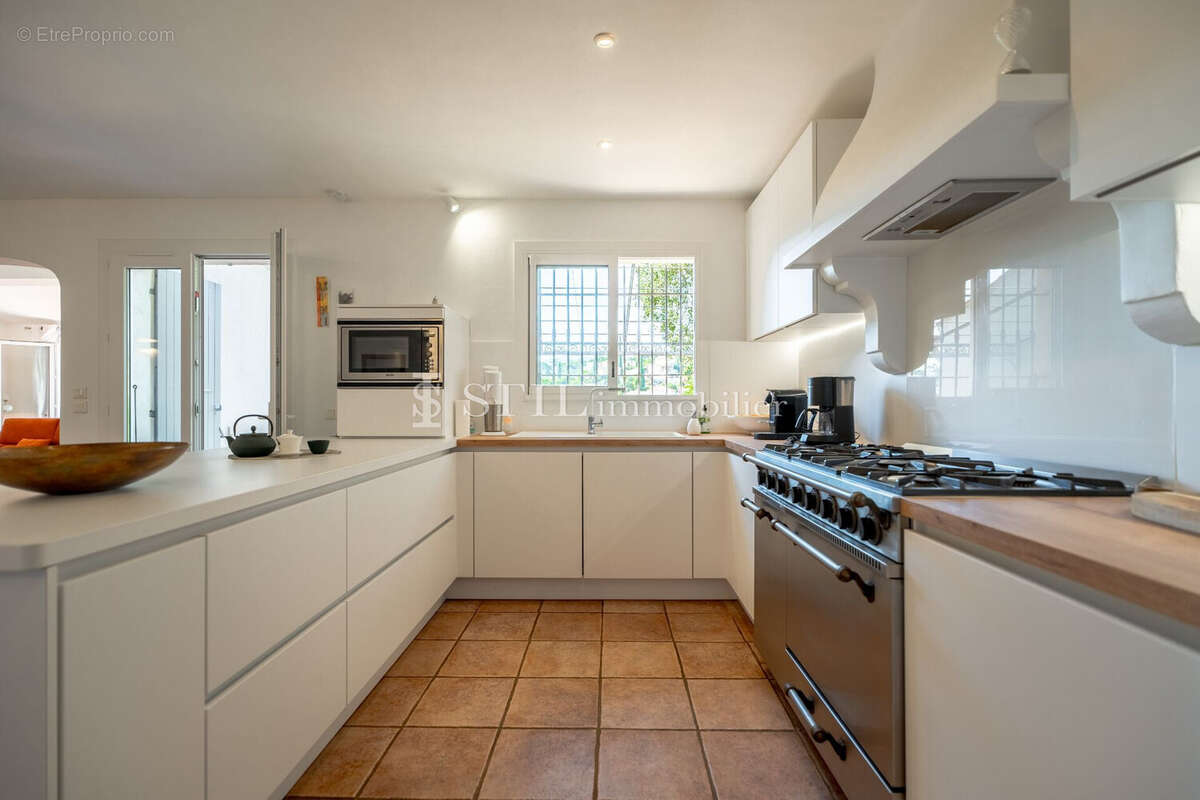 Maison à LES ISSAMBRES