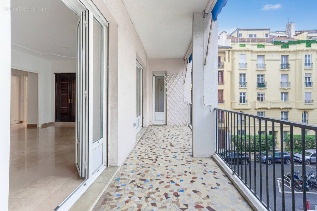 Appartement à NICE