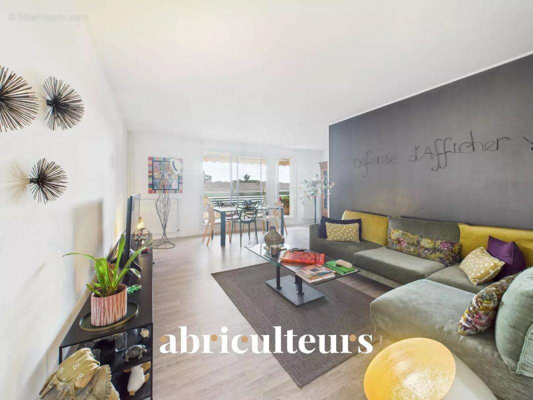 Appartement à MARSEILLE-8E