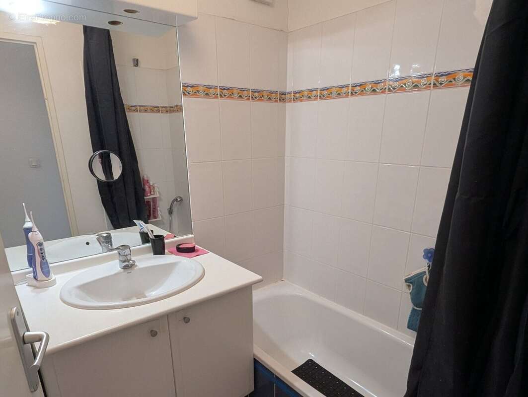 Appartement T3 57.74 m² avec balcon et piscine - photo 7