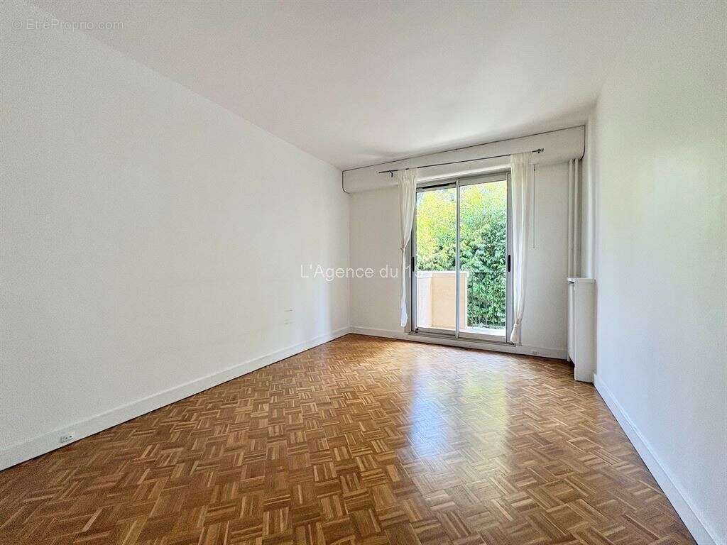 Meudon observatoire / environnement privilegie / vaste appartement familial / 3 chambres / 2 balcons - photo 8