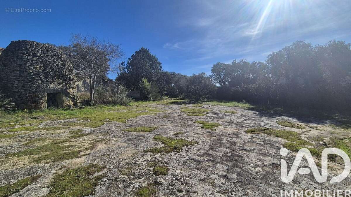 Photo 7 - Terrain à VERS-PONT-DU-GARD