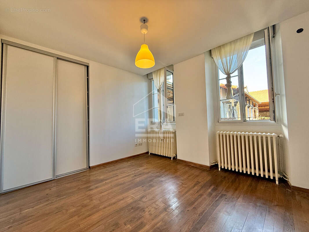 Appartement à VIC-EN-BIGORRE