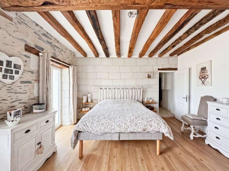 Maison à LES PONTS-DE-CE