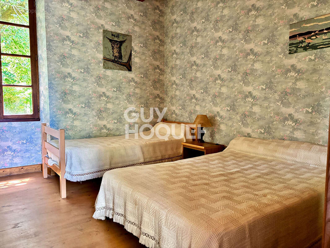 Maison à FRAYSSINET-LE-GELAT