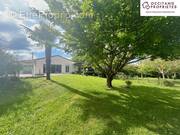 Maison à MONTBRUN-BOCAGE